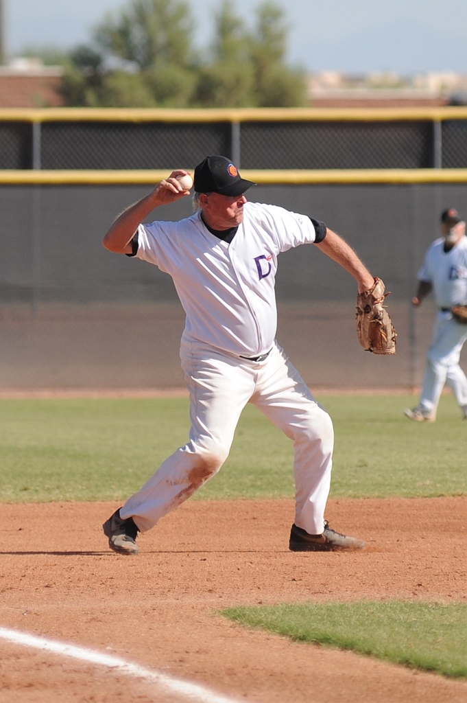 Dragons_2017-11-01 (234).jpg - (c)2010 DeVetter